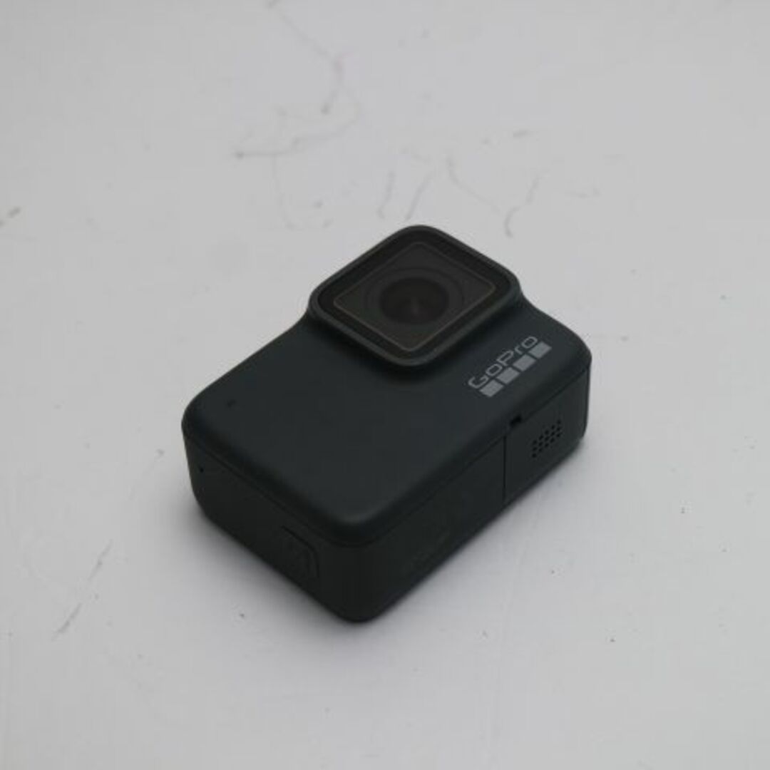 GoPro(ゴープロ)の新品同様 GoPro HERO7 Silver  スマホ/家電/カメラのカメラ(ビデオカメラ)の商品写真