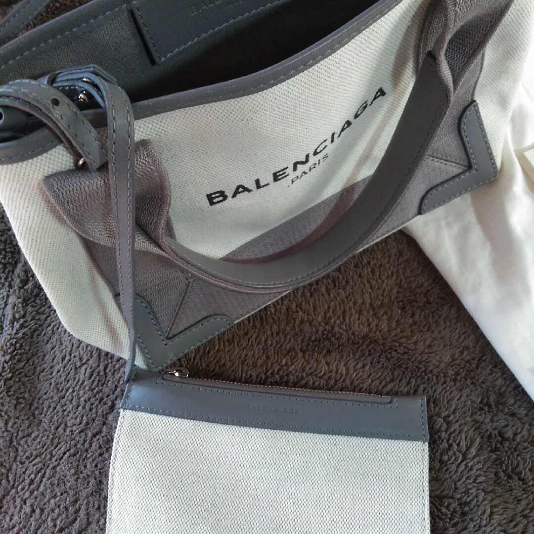 BALENCIAGA BAG(バレンシアガバッグ)のバレンシアガ　ネイビーカバス　2way 　ショルダーバッグ　グレー　美品　XS レディースのバッグ(ショルダーバッグ)の商品写真