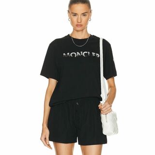 モンクレール(MONCLER)の送料無料 L28 MONCLER モンクレール 8C00028 829HP ブラック Tシャツ グラデーションスパンコールロゴ 半袖 size M(Tシャツ(半袖/袖なし))