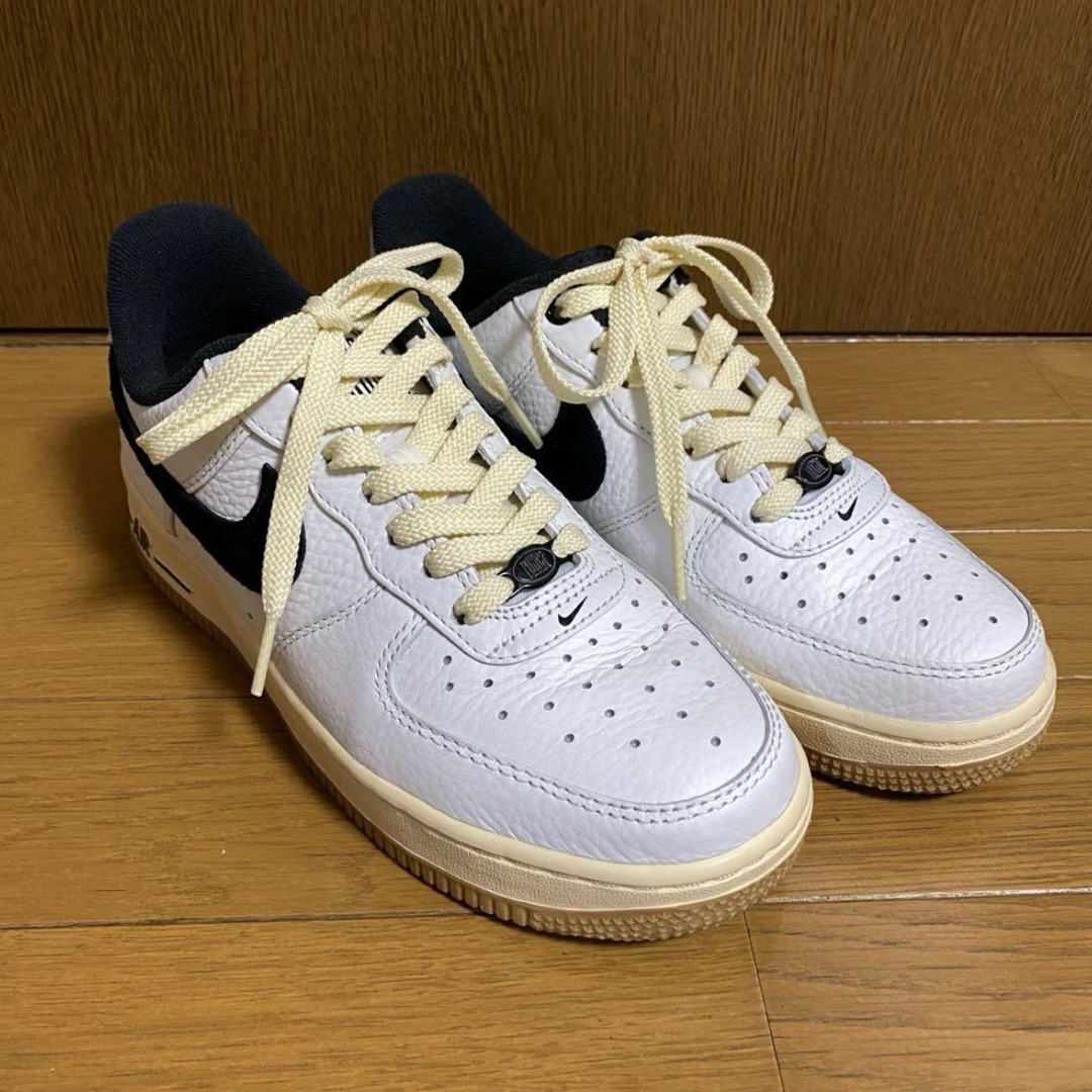 NIKE(ナイキ)のNIKE ナイキ エアフォース 1 07 LX 23.5㎝　スニーカー レディースの靴/シューズ(スニーカー)の商品写真