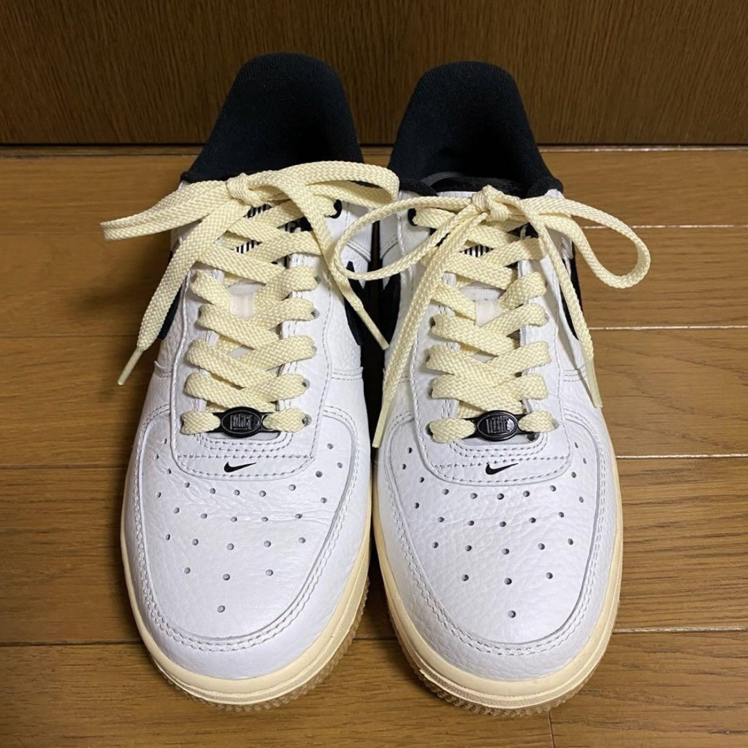 NIKE(ナイキ)のNIKE ナイキ エアフォース 1 07 LX 23.5㎝　スニーカー レディースの靴/シューズ(スニーカー)の商品写真