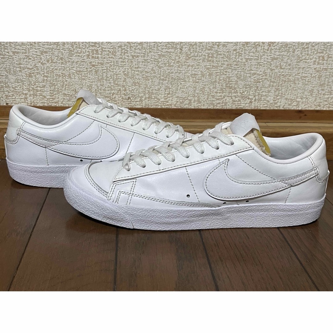 NIKE(ナイキ)のNIKE WMNS BLAZER LOW 77 24.0cm レディースの靴/シューズ(スニーカー)の商品写真