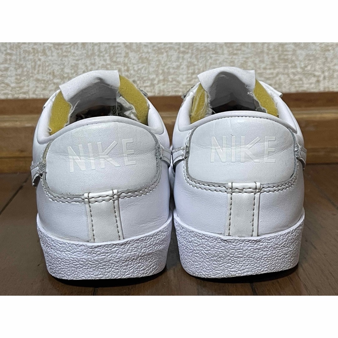 NIKE(ナイキ)のNIKE WMNS BLAZER LOW 77 24.0cm レディースの靴/シューズ(スニーカー)の商品写真