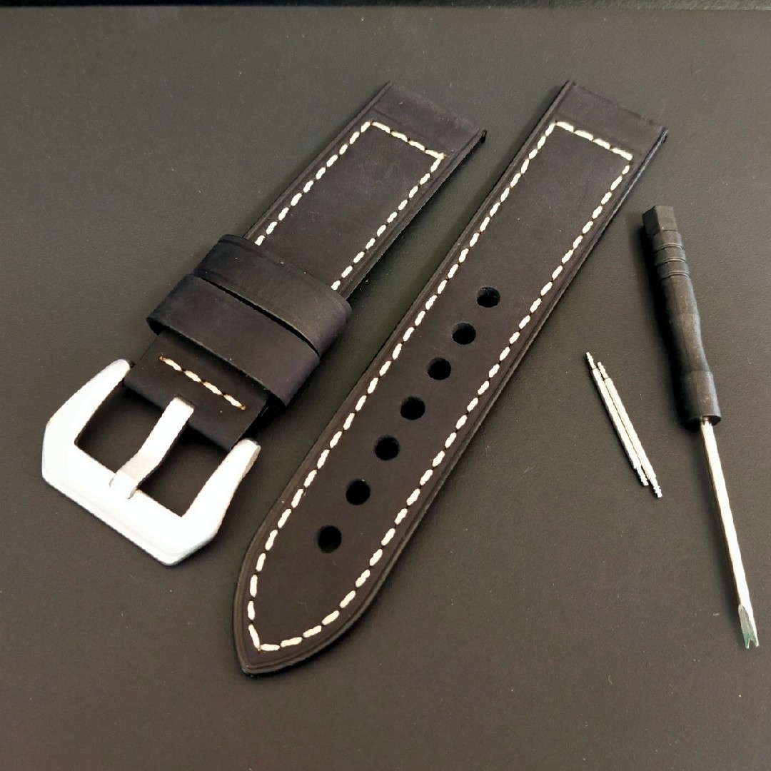 腕時計バンド　レザーベルト　22mm ブラック　パネライやアップルウォッチなどに メンズの時計(レザーベルト)の商品写真