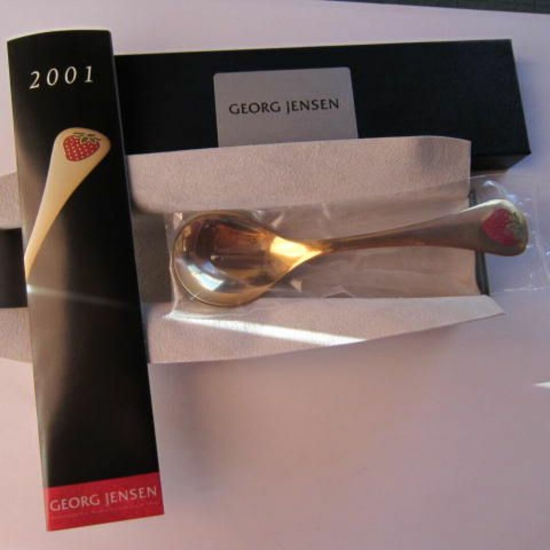 Georg Jensen(ジョージジェンセン)の【未開封・新品】ジョージ・ジェンセン 　イヤースプーン2001　限定生産  インテリア/住まい/日用品のキッチン/食器(カトラリー/箸)の商品写真