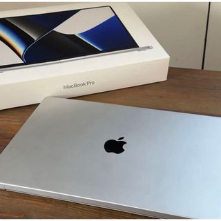 アップル(Apple)のMacBookPro 16インチ M1Max 32GPU 64GB 4TB (ノートPC)