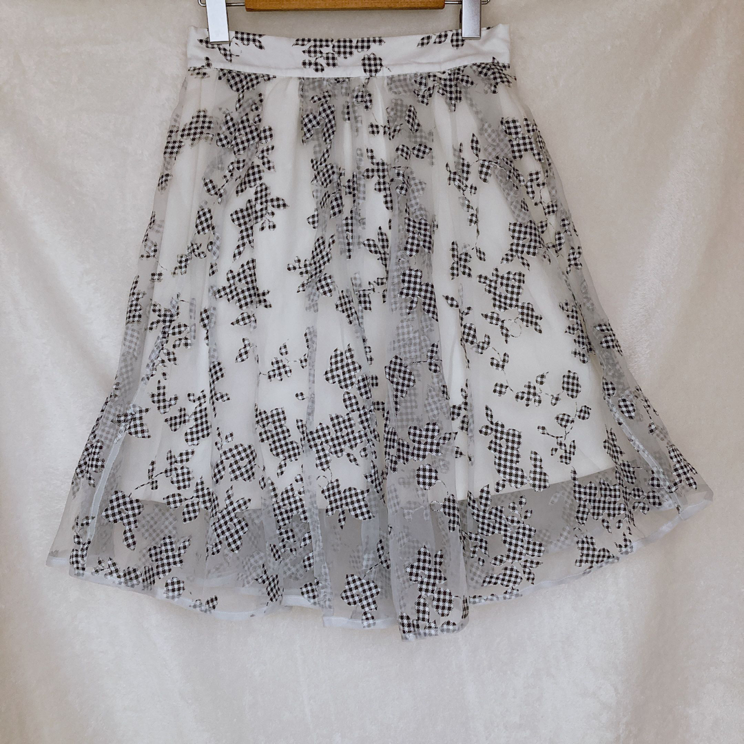 SNIDEL(スナイデル)のスナイデル ギンガムチェック 刺繍  チュールレース フレア 膝丈 スカート レディースのスカート(ひざ丈スカート)の商品写真