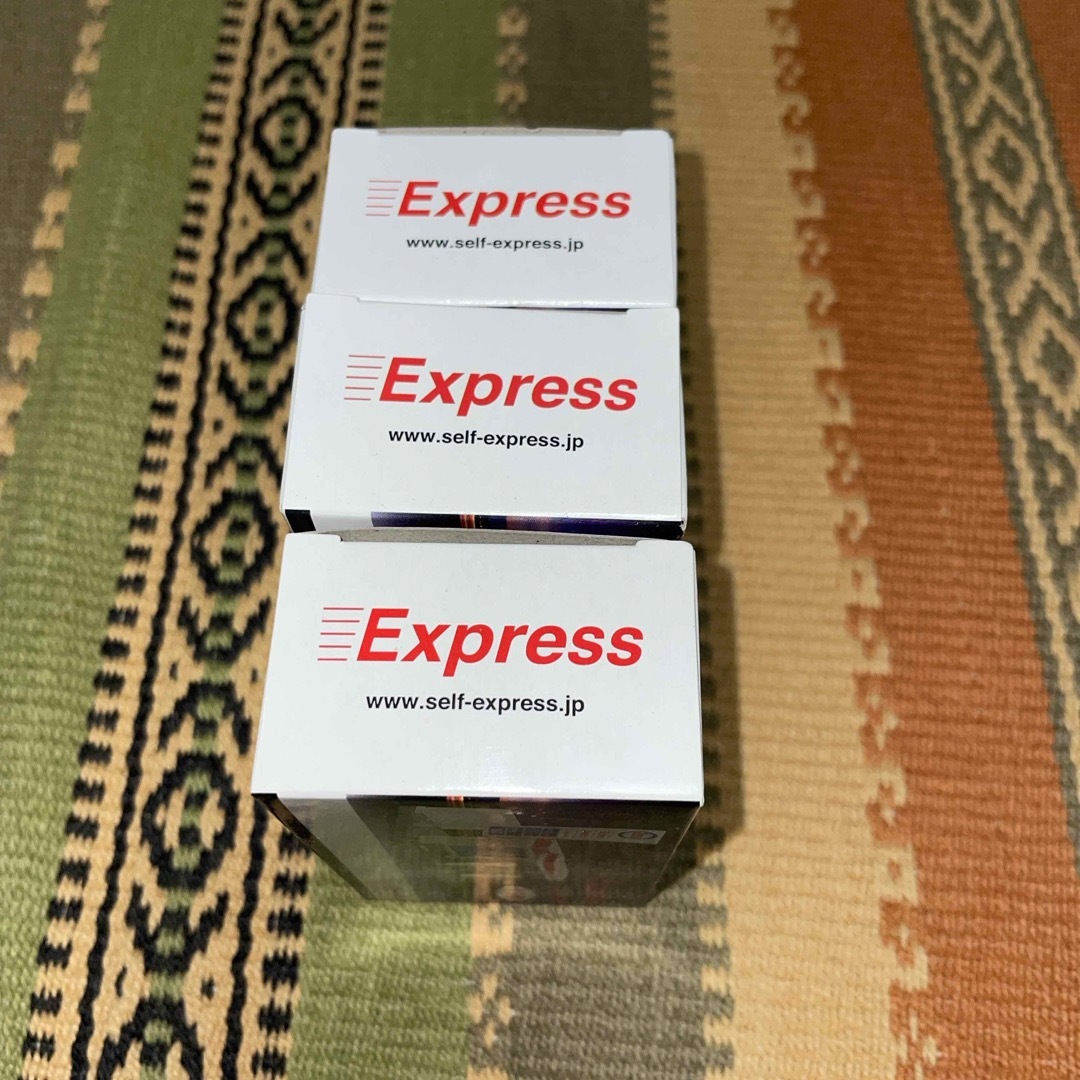 EXPRESS(エクスプレス)の新品未開封 ガソリンスタンド ESSO Expressのジオラマ3点セット エンタメ/ホビーのおもちゃ/ぬいぐるみ(ミニカー)の商品写真