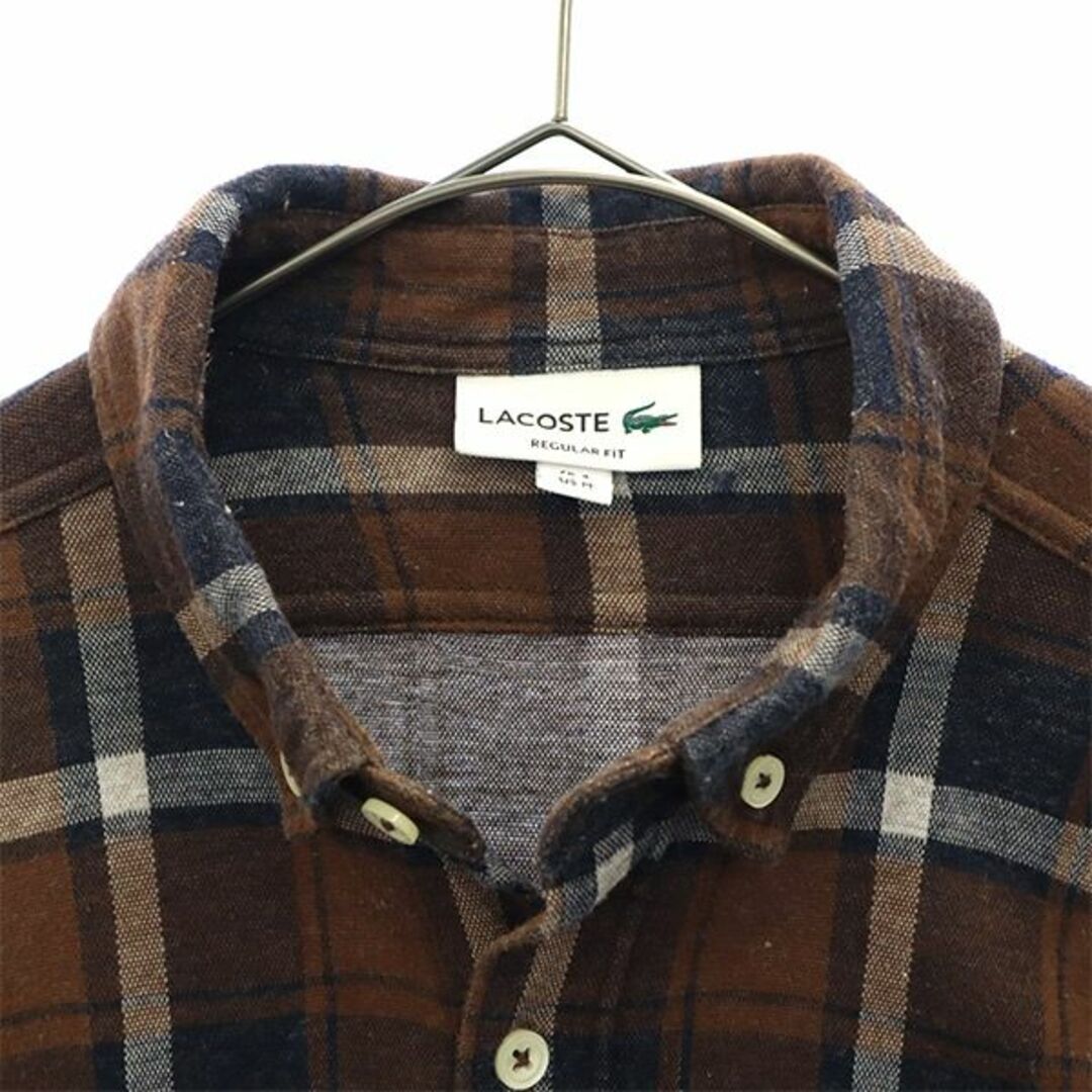 LACOSTE(ラコステ)のラコステ チェック 長袖 ボタンダウンシャツ M ブラウン系 LACOSTE ロゴワッペン メンズ 古着 【231127】 メンズのトップス(シャツ)の商品写真