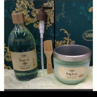 サボン(SABON)のSABON シャワーオイル＆ ボディスクラブ　デリケート・ジャスミン　２点セット(ボディソープ/石鹸)