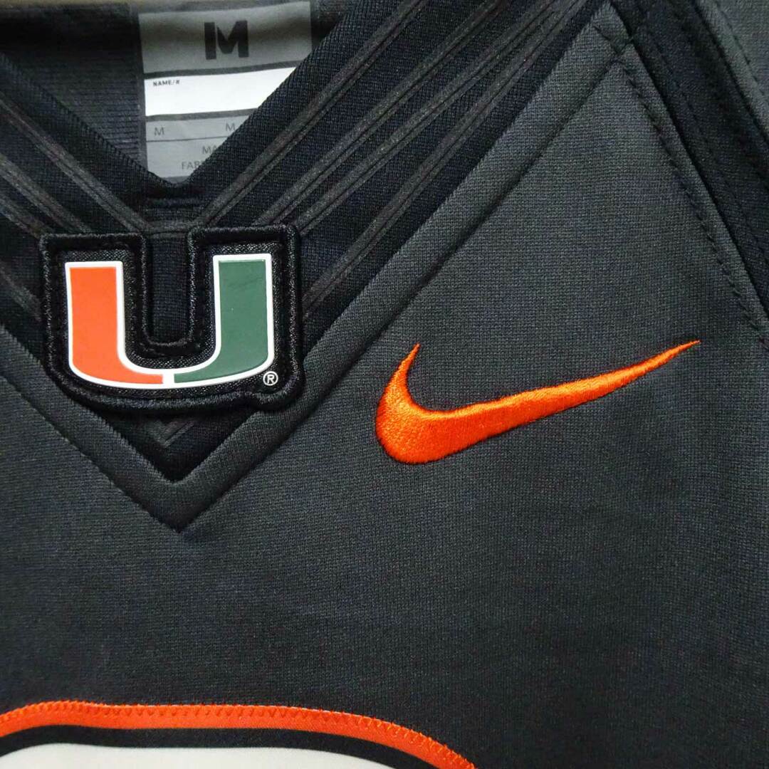 NIKE(ナイキ)のナイキ マイアミ大学 HURRICANSE ジャージ アメフト ユニフォーム #8 Duke Johnson デューク ジョンソン M スポーツ/アウトドアのスポーツ/アウトドア その他(アメリカンフットボール)の商品写真