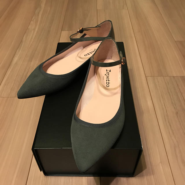 repetto(レペット)の✨最終sale✨新品repetto サイズ39.5 レディースの靴/シューズ(バレエシューズ)の商品写真