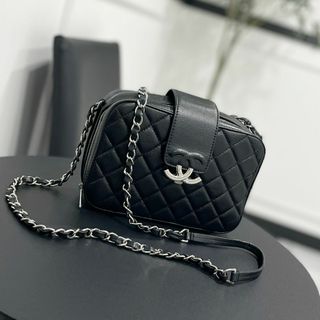 シャネル(CHANEL)のシャネル キャビアスキン マトラッセ ハーフココ カメラ チェーンバッグ(ショルダーバッグ)