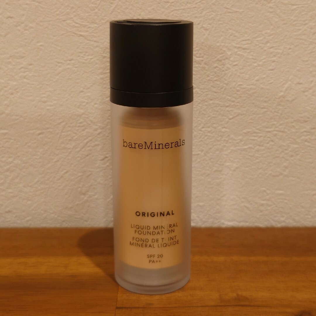 bareMinerals(ベアミネラル)のベアミネラル リキッドファンデ  フェア アイボリー 02 30mL コスメ/美容のベースメイク/化粧品(ファンデーション)の商品写真