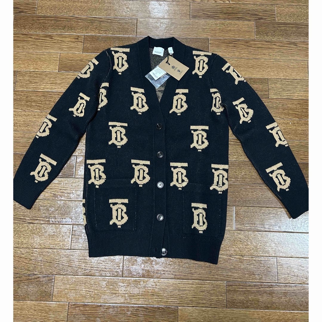 BURBERRY - バーバリー カーディガンの通販 by TOMO's shop BURBERRY - バーバリー カーディガンの通販 by TOMO's shop