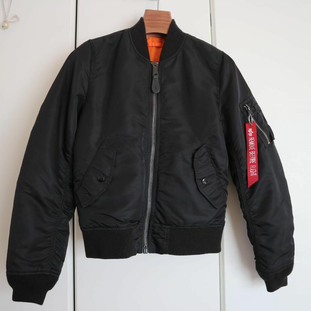 ALPHA INDUSTRIES(アルファインダストリーズ)の✨極美品✨ALPHA INDUSTRIES MA-1 レディース M 中綿入り レディースのジャケット/アウター(ライダースジャケット)の商品写真