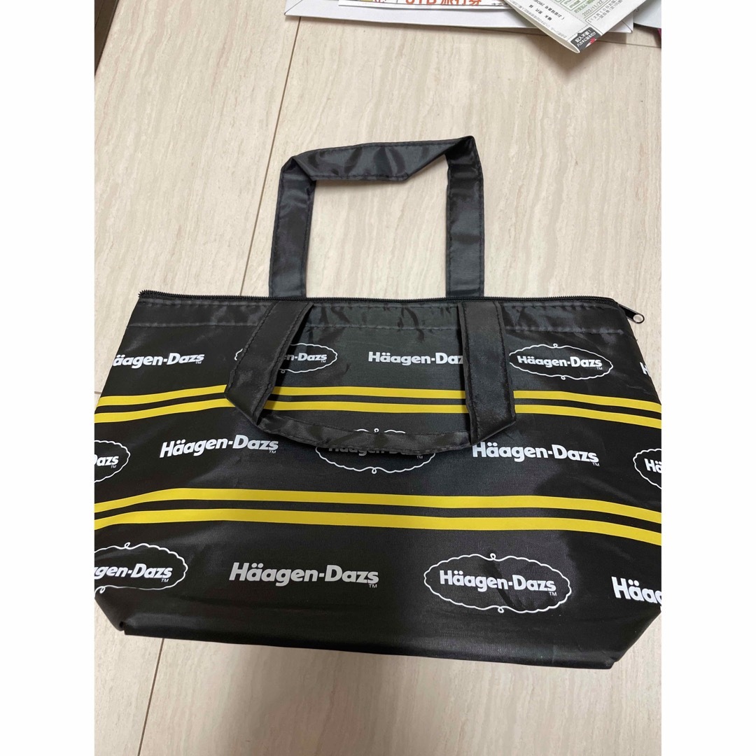 Haagen-Dazs(ハーゲンダッツ)のハーゲンダッツ保冷袋 レディースのバッグ(エコバッグ)の商品写真