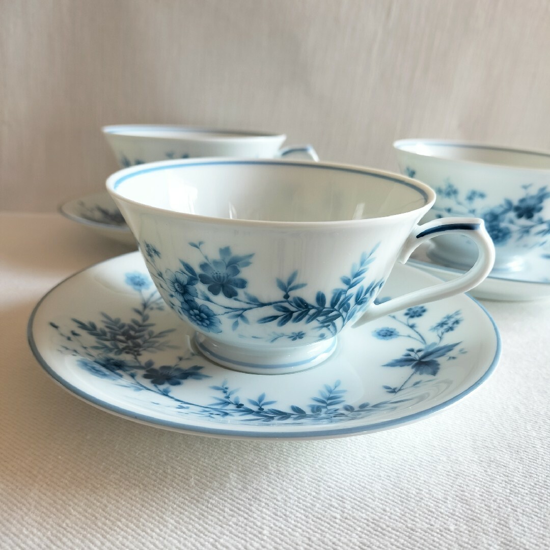 Noritake(ノリタケ)のNoritake ノリタケ カップ＆ソーサー スターダスト 3客セット インテリア/住まい/日用品のキッチン/食器(食器)の商品写真