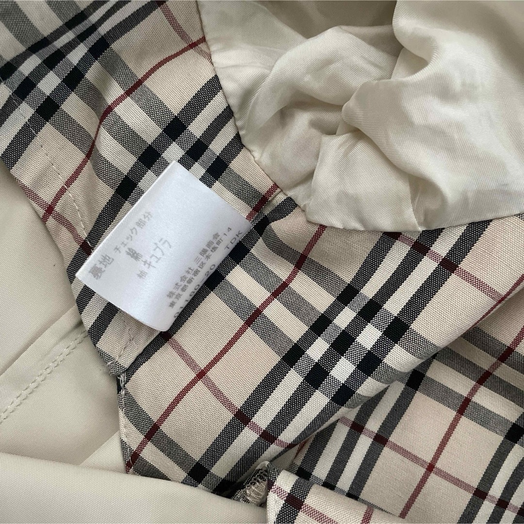 BURBERRY(バーバリー)のBURBERRY LONDON ナイロンジャケット　クリーム　ノバチェック レディースのジャケット/アウター(テーラードジャケット)の商品写真