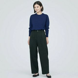 ムジルシリョウヒン(MUJI (無印良品))の★新品★  無印良品 ストレッチ起毛タックパンツ ／ダークグレー／Ｍ(カジュアルパンツ)