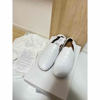 マルタンマルジェラ(Maison Martin Margiela)の新品　マルジェラ　羊革ギャザースリッポン　35(スリッポン/モカシン)