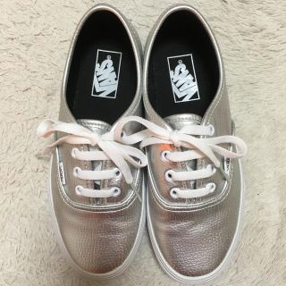 ヴァンズ(VANS)の新品 vans シルバー スニーカー(スニーカー)