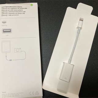 アップル(Apple)のApple　USBカメラアダプタ　ケーブル(その他)