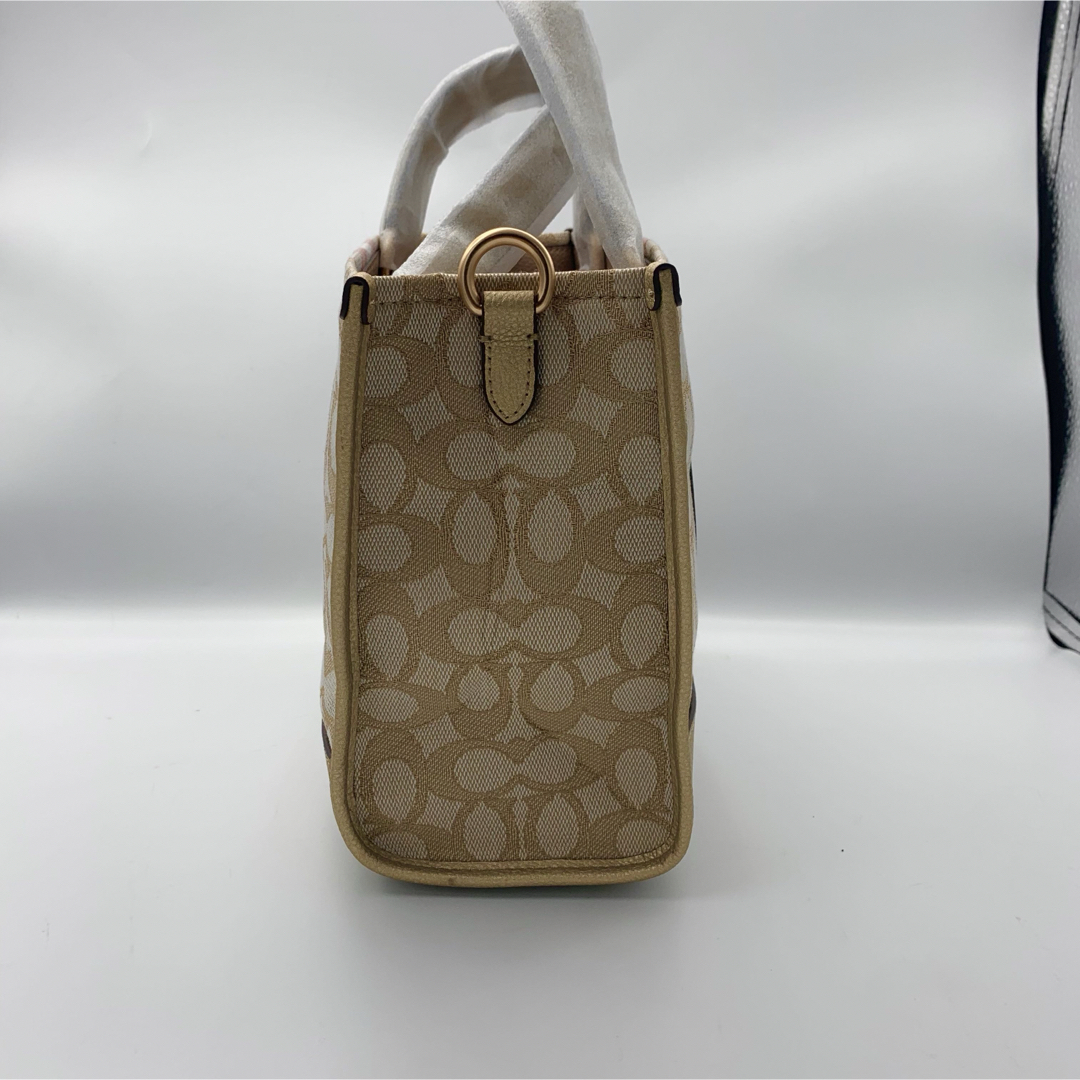 COACH(コーチ)の《新品》《在庫限り》《値下げ可大歓迎》コーチ　ショルダー　トート　2way レディースのバッグ(トートバッグ)の商品写真