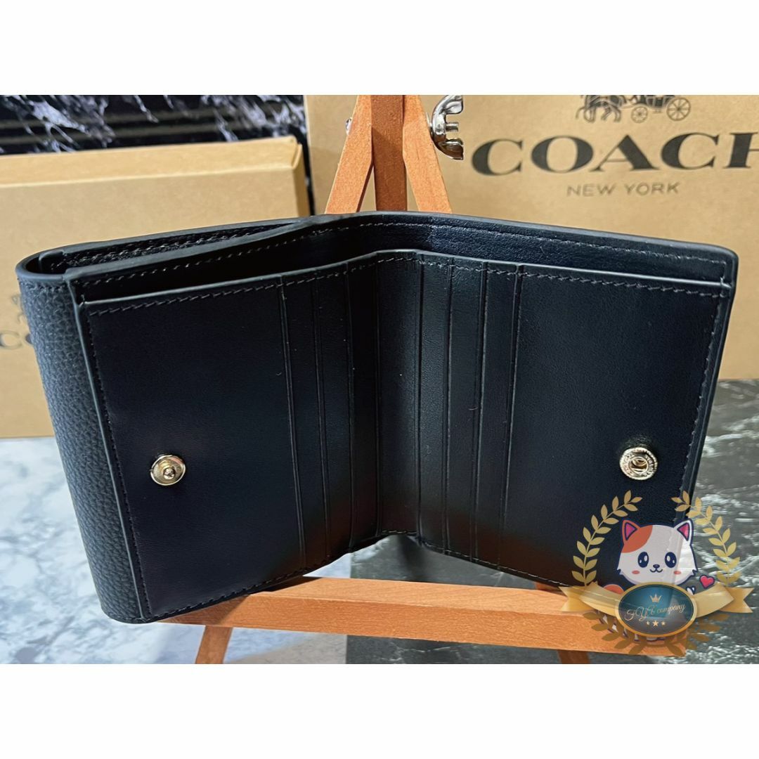 COACH(コーチ)の[コーチ] アウトレット 二つ折り財布 シグネチャー　おまけ付き レディースのファッション小物(財布)の商品写真