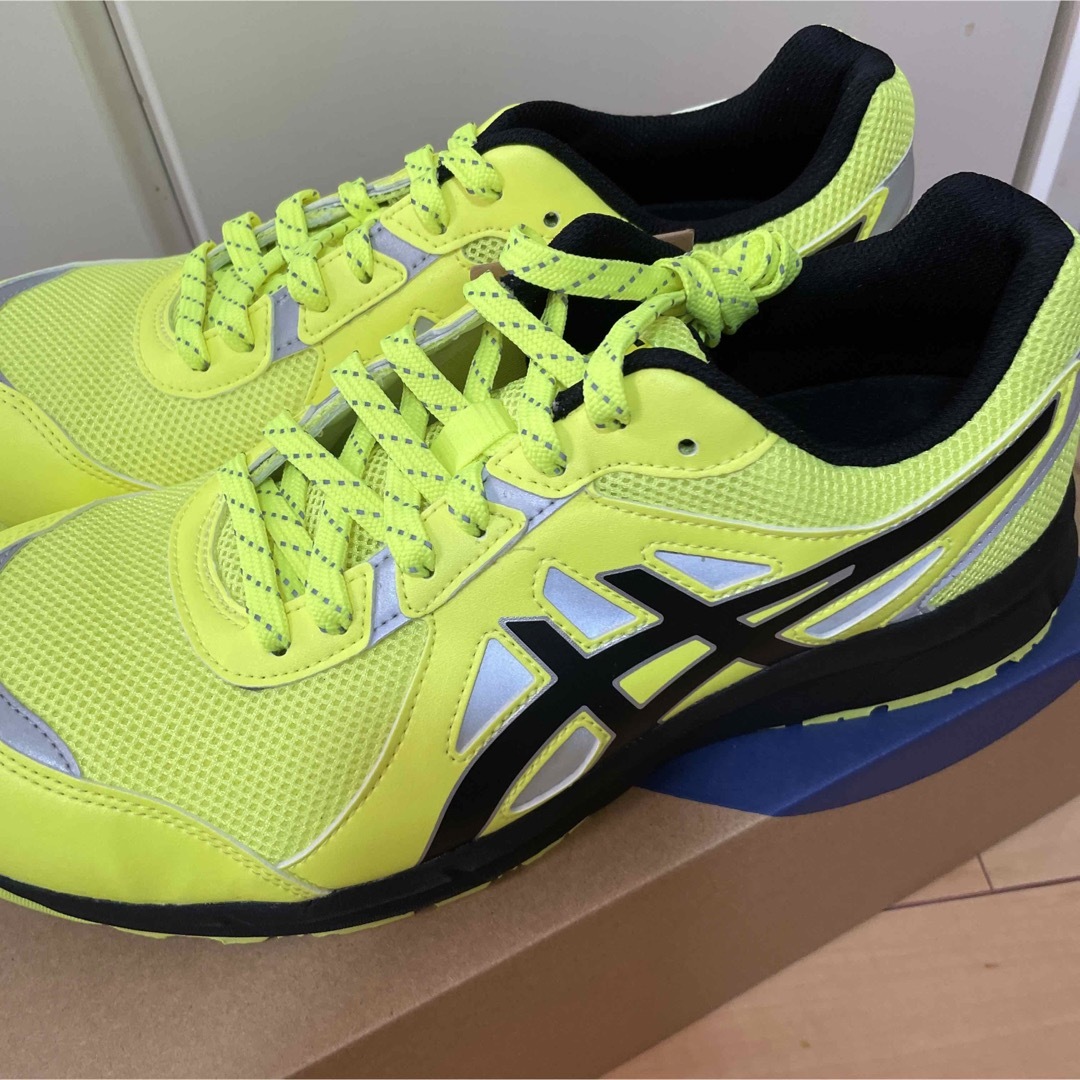 asics(アシックス)のアシックス  安全靴  ウィンジョブ CP206 Hi-Vis  イエロー26● メンズの靴/シューズ(スニーカー)の商品写真