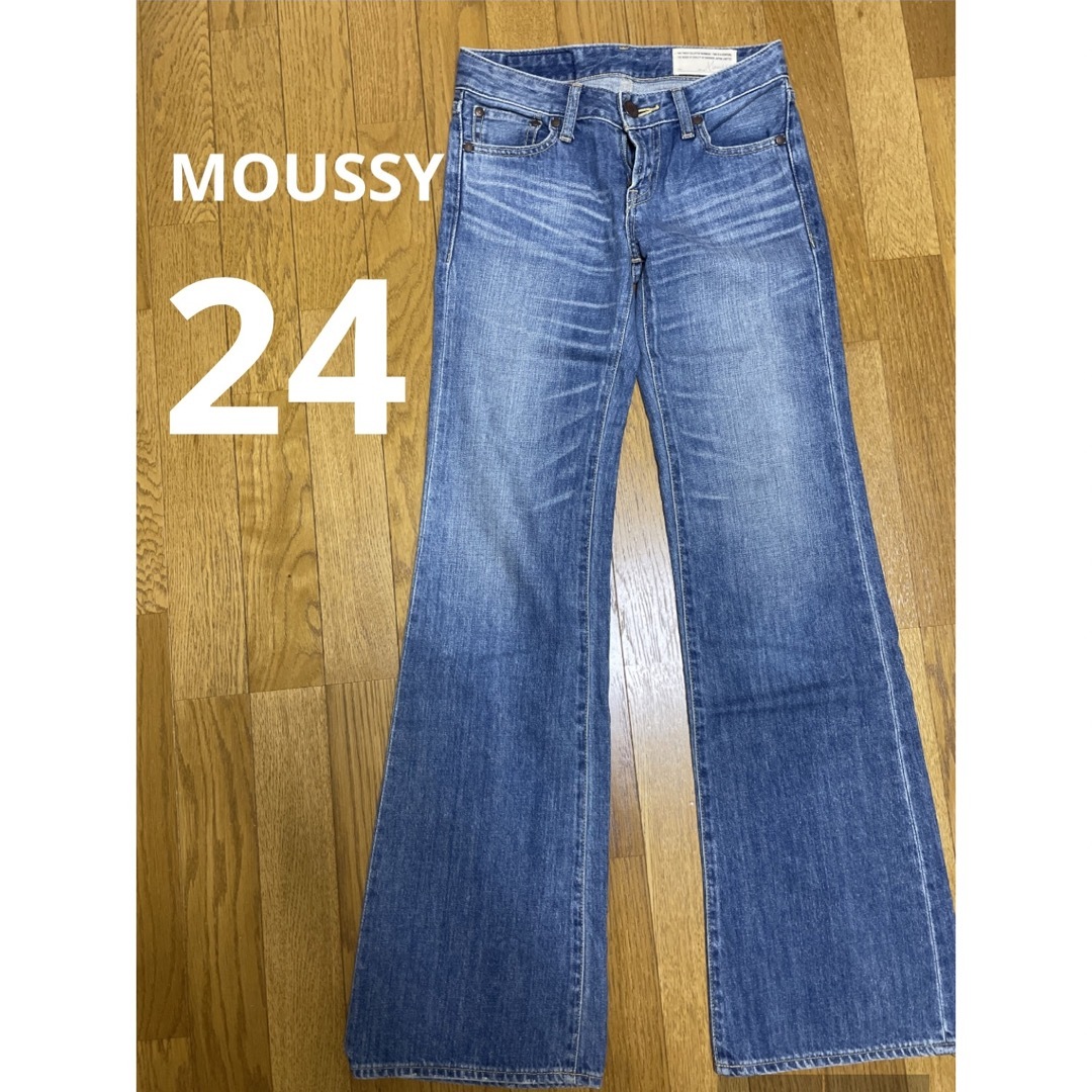 moussy(マウジー)のMOUSSY マウジー　デニム　フレアパンツ　脚長　24 ライトブルー　Y2K レディースのパンツ(デニム/ジーンズ)の商品写真