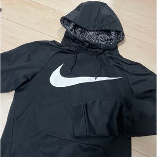 ナイキ(NIKE)の本日最終値下げ‼️ NIKE 裏起毛パーカー(パーカー)