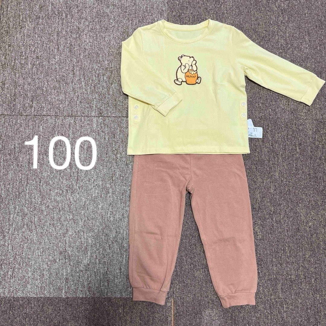 UNIQLO(ユニクロ)の子供用　プーさんのパジャマ　100 キッズ/ベビー/マタニティのキッズ服女の子用(90cm~)(パジャマ)の商品写真