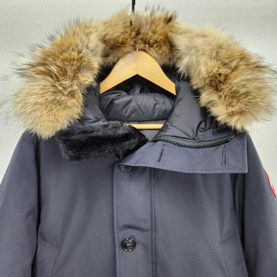 CANADA GOOSE(カナダグース)の【かず様専用】XL★NYV★カナダグース×ユナイテッドアローズ  別注ヨークトン メンズのジャケット/アウター(ダウンジャケット)の商品写真