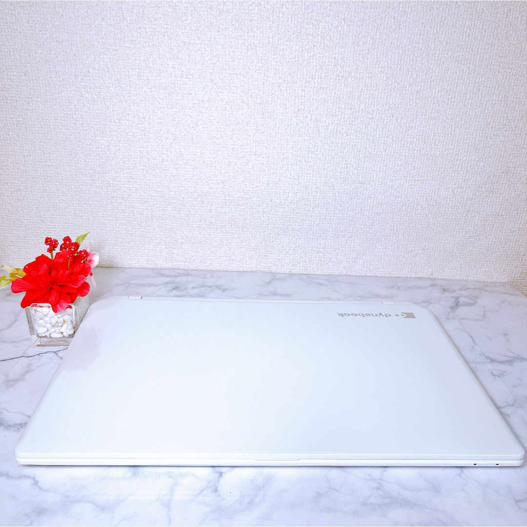 東芝 - 超美品✨すぐに使える東芝ノートパソコン 人気薄型ホワイト