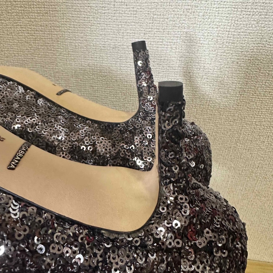 DOLCE&GABBANA(ドルチェアンドガッバーナ)のDolce&Gabbana スパンコール ビジュー パンプス 39.0 レディースの靴/シューズ(ハイヒール/パンプス)の商品写真