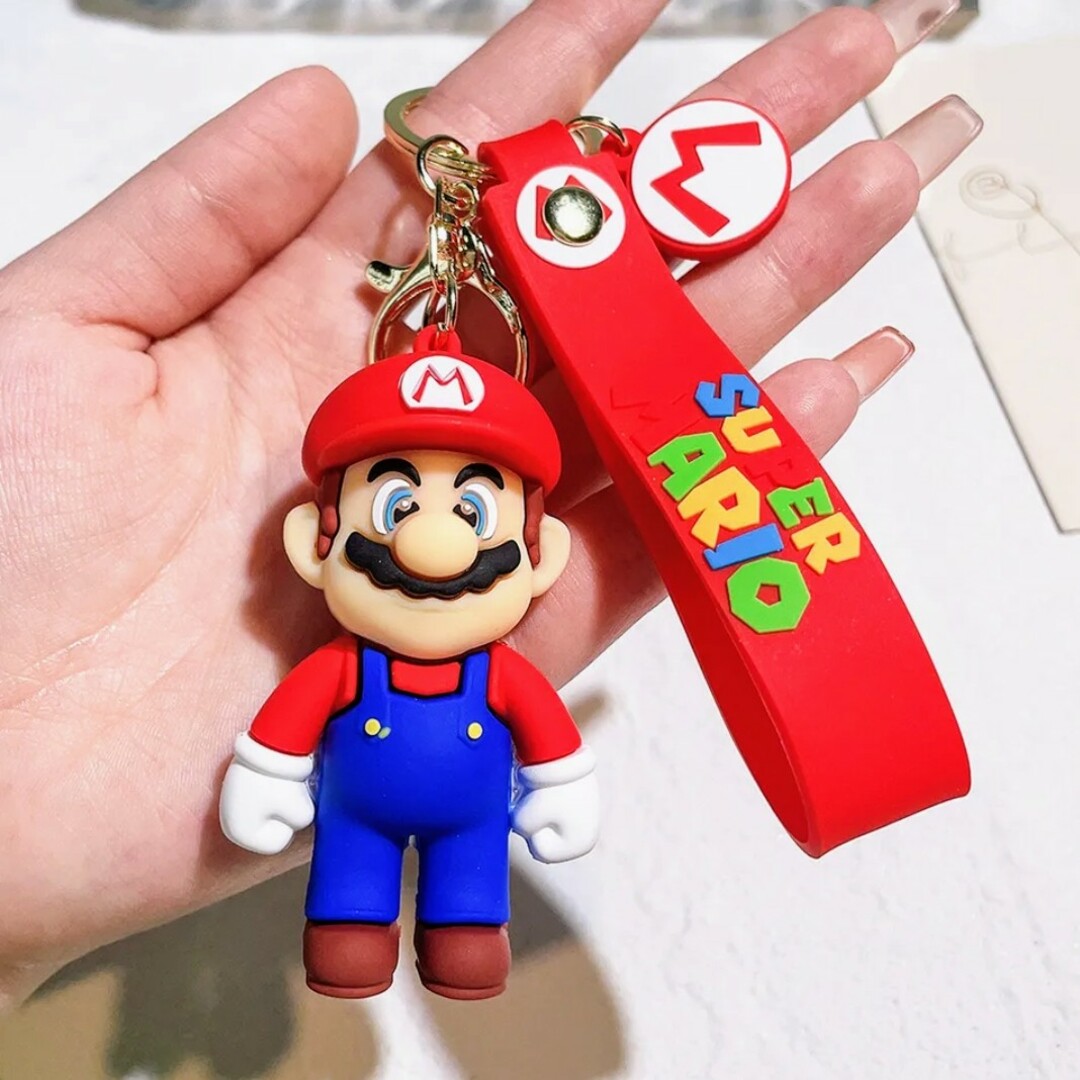 ［未開封品］スーパーマリオ マリオ　キーホルダー　ラバーストラップ付き エンタメ/ホビーの声優グッズ(キーホルダー)の商品写真