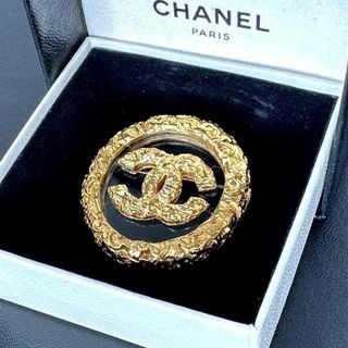 CHANEL - 【美品☆】シャネル ブローチ ココマーク 溶岩 サークル CHANEL - 【美品☆】シャネル ブローチ ココマーク 溶岩 サークル
