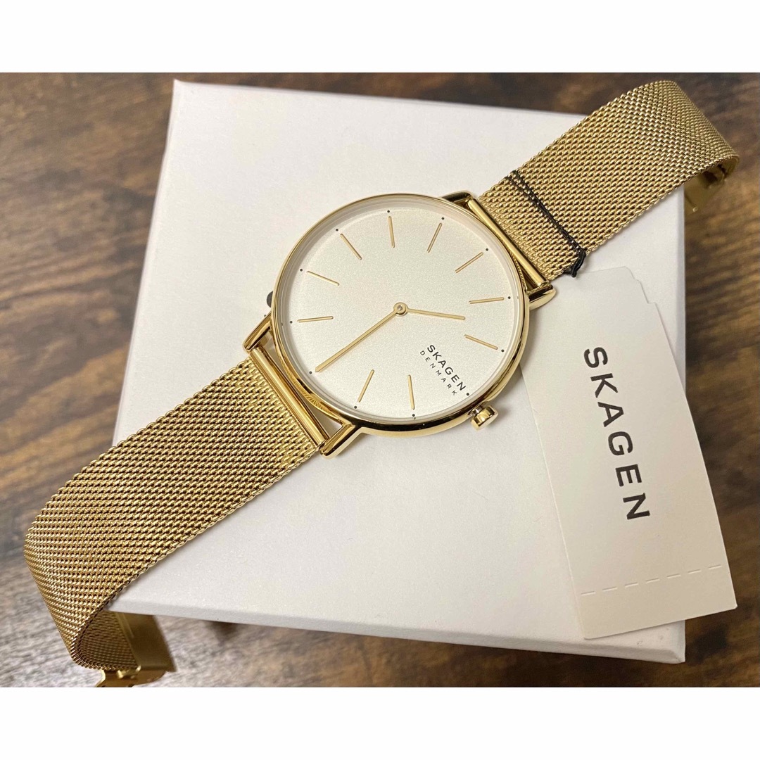 SKAGEN(スカーゲン)の【新品】SKAGEN SIGNATUR ユニセックス イエローゴールドウォッチ レディースのファッション小物(腕時計)の商品写真