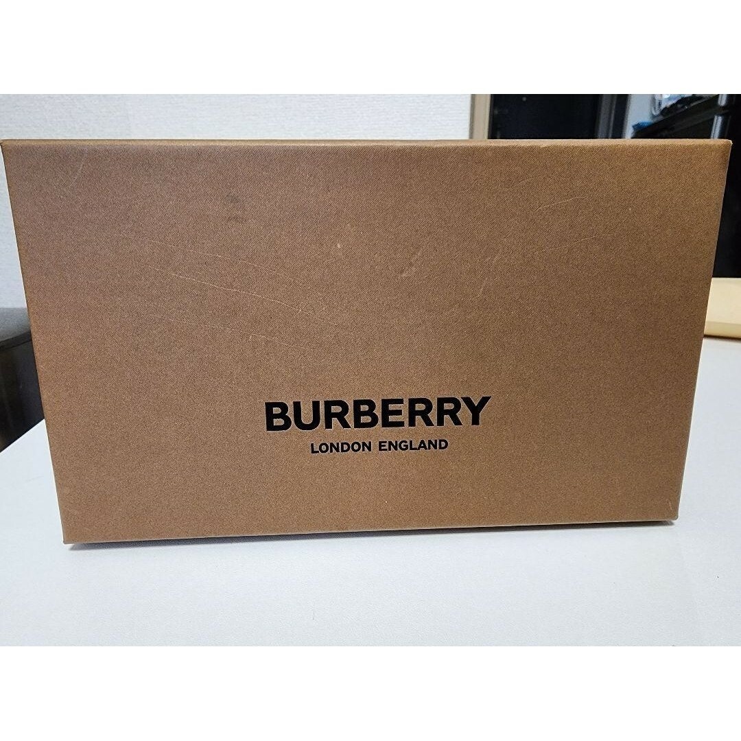 BURBERRY(バーバリー)の【新品未使用】BURBERRY アンサンブル スカーフ レディースのファッション小物(バンダナ/スカーフ)の商品写真
