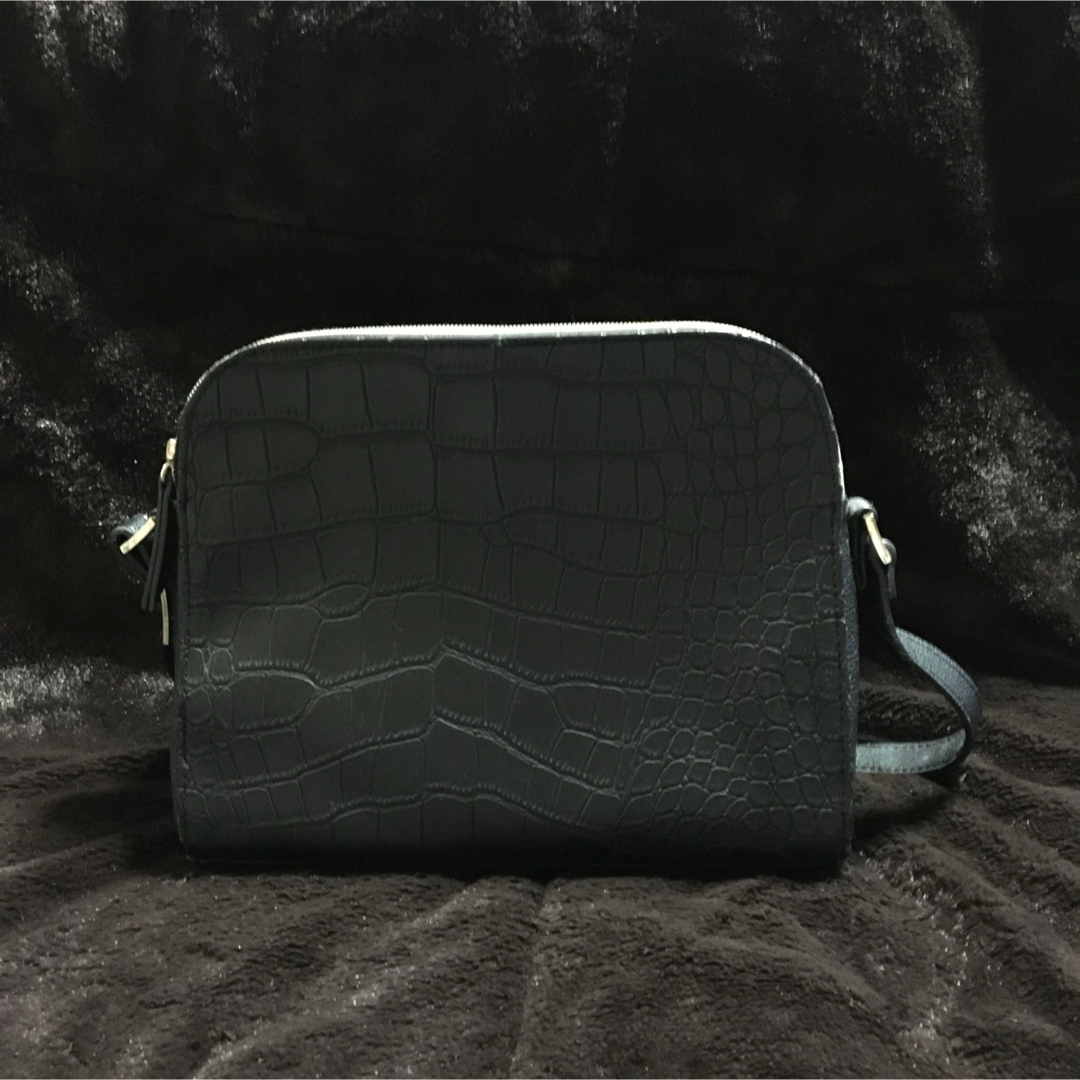 GU(ジーユー)のショルダーバッグ レディースのバッグ(ショルダーバッグ)の商品写真