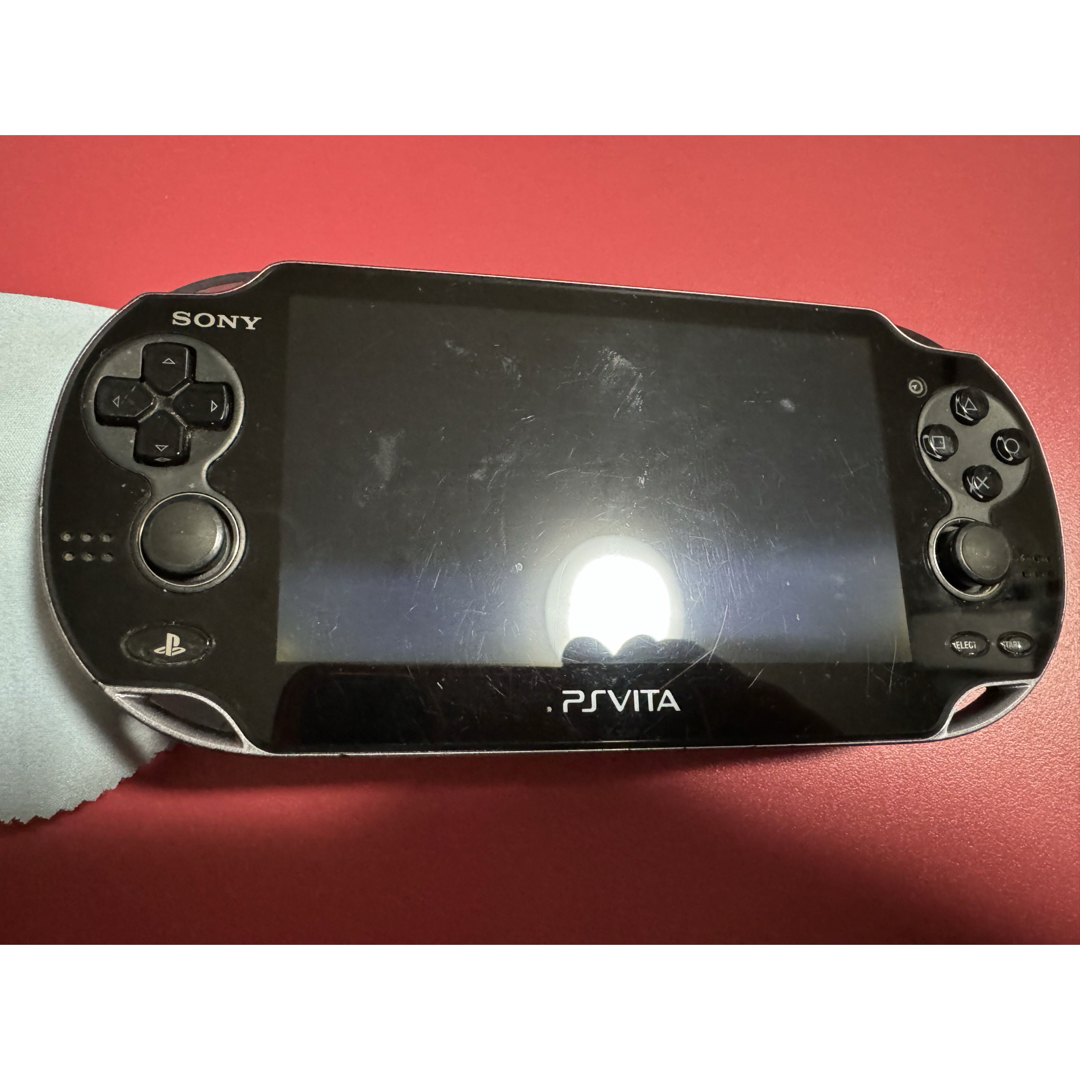 PlayStation Vita(プレイステーションヴィータ)のvita  3.60  クリスタルブラック　2 エンタメ/ホビーのゲームソフト/ゲーム機本体(携帯用ゲーム機本体)の商品写真