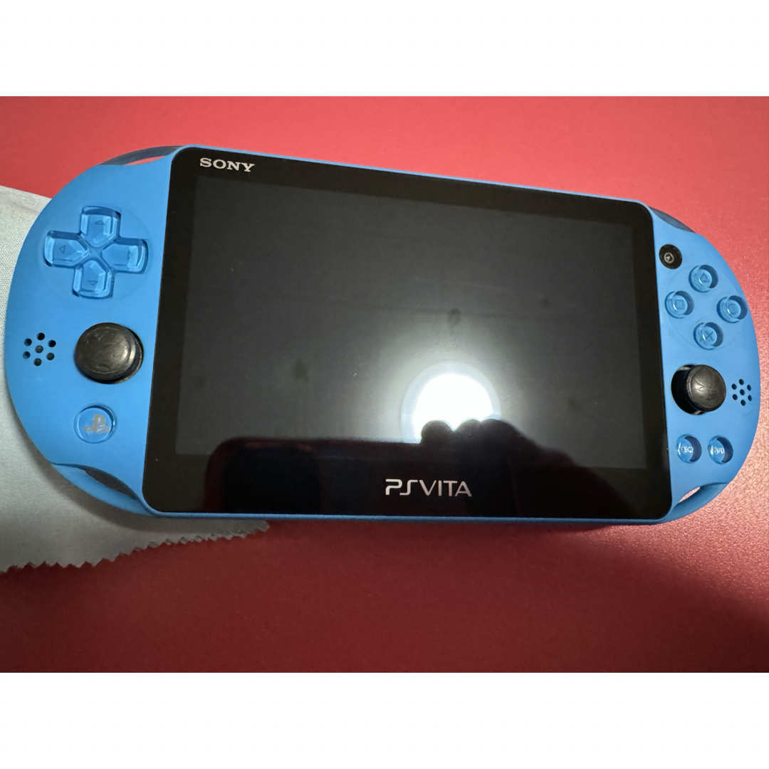 PlayStation Vita(プレイステーションヴィータ)のvita   アクアブルー　3 エンタメ/ホビーのゲームソフト/ゲーム機本体(携帯用ゲーム機本体)の商品写真