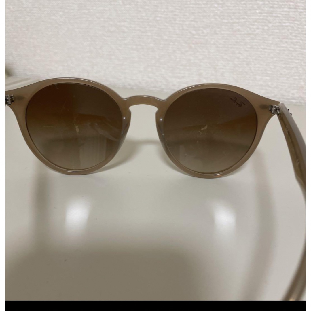 Ray-Ban(レイバン)のRay-Ban レイバン　サングラス　ベージュ レディースのファッション小物(サングラス/メガネ)の商品写真