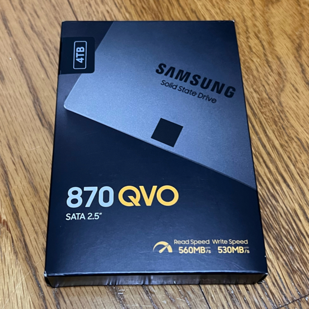 SAMSUNG 870 QVO 4TB  SATA SSDPCパーツ