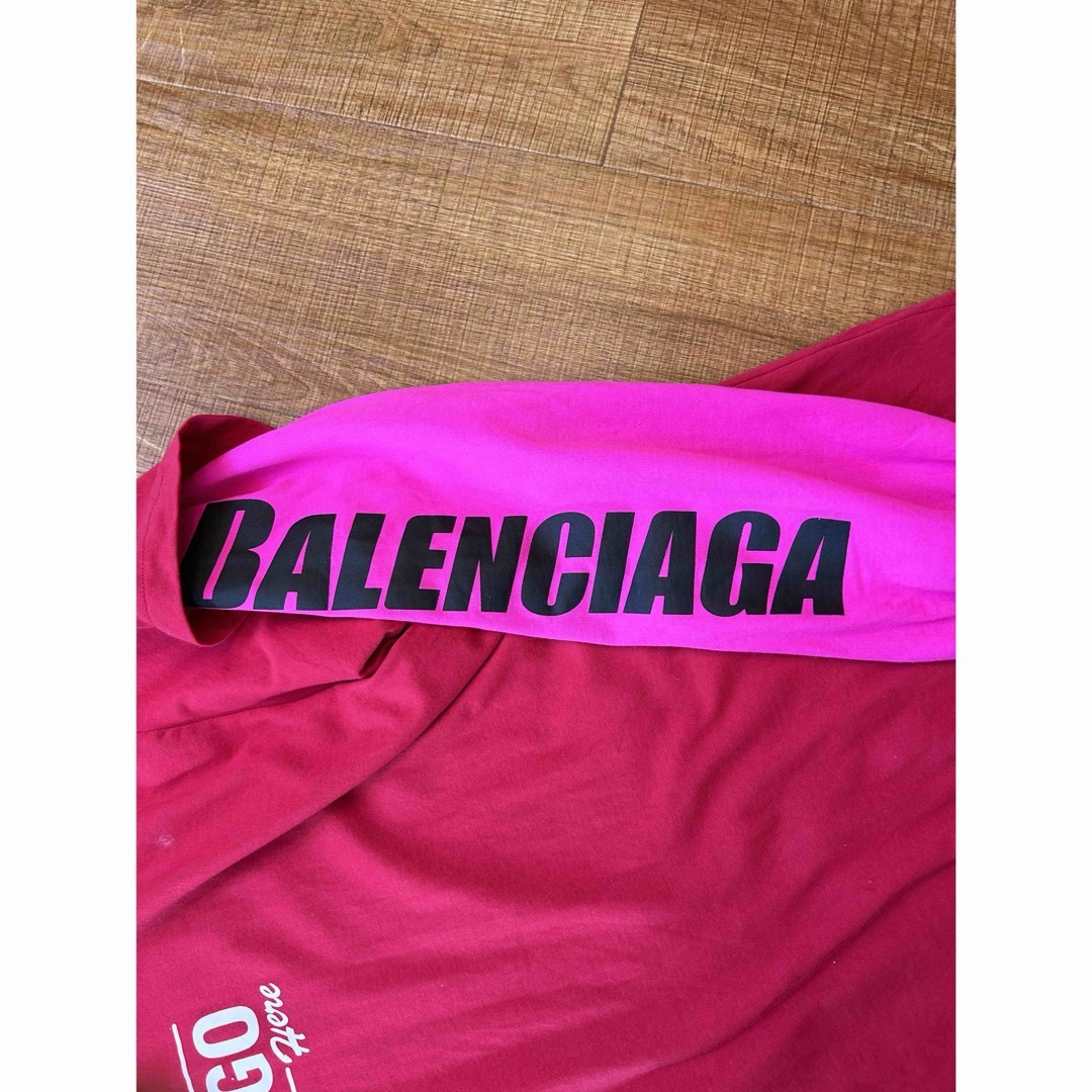 Balenciaga(バレンシアガ)のバレンシアガ　ロンT ピンク レディースM or S レディースのトップス(Tシャツ(長袖/七分))の商品写真