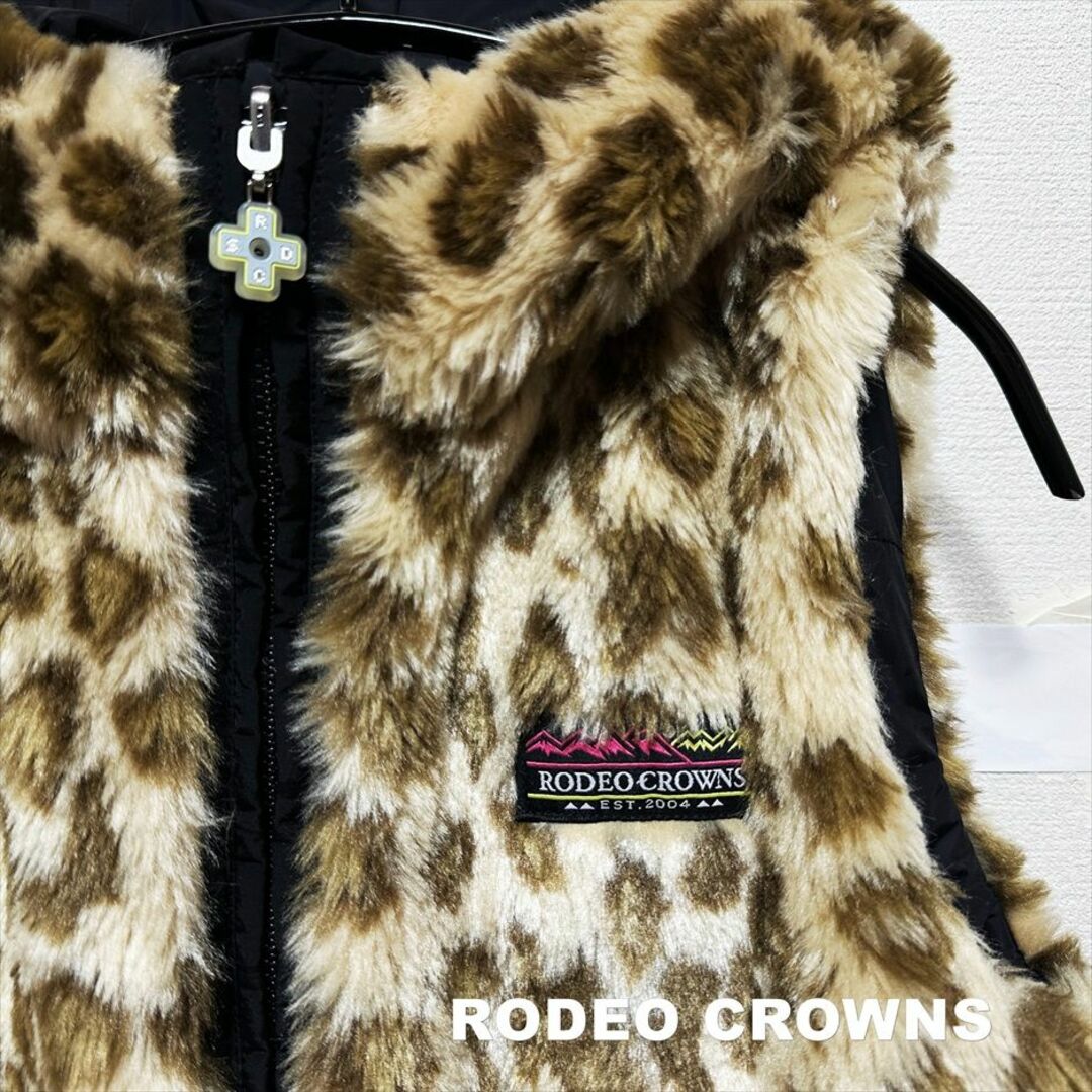 RODEO CROWNS(ロデオクラウンズ)の【RODEO CROWNS】ロデオクラウンズ リバーシブル 中綿 ボアベスト レディースのトップス(ベスト/ジレ)の商品写真