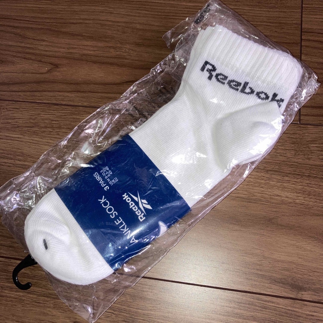 Reebok(リーボック)のリーボック　ソックス　3足　白　L 28-30 メンズのレッグウェア(ソックス)の商品写真