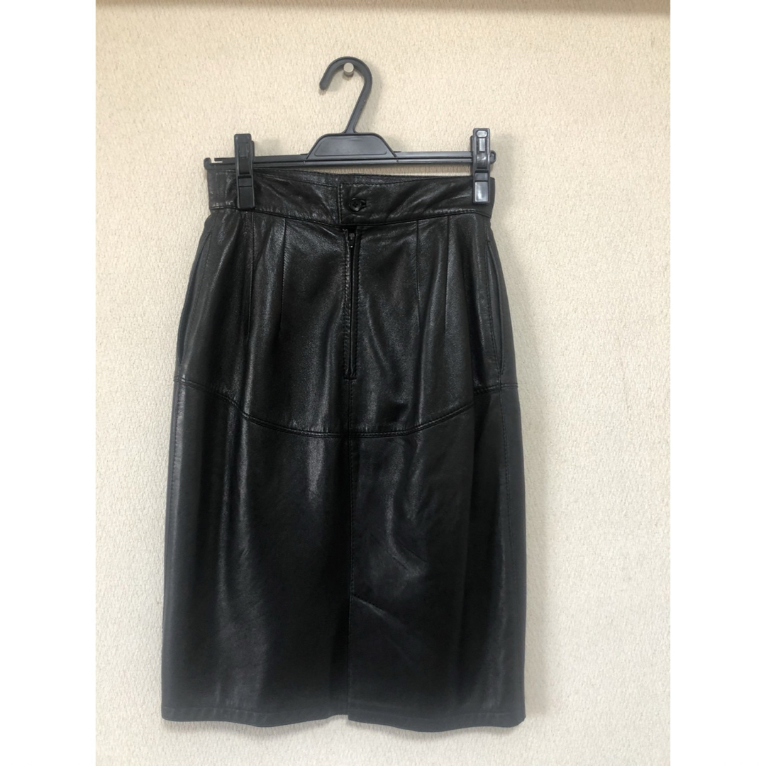 スカートbally 黒の革のタイトスカート