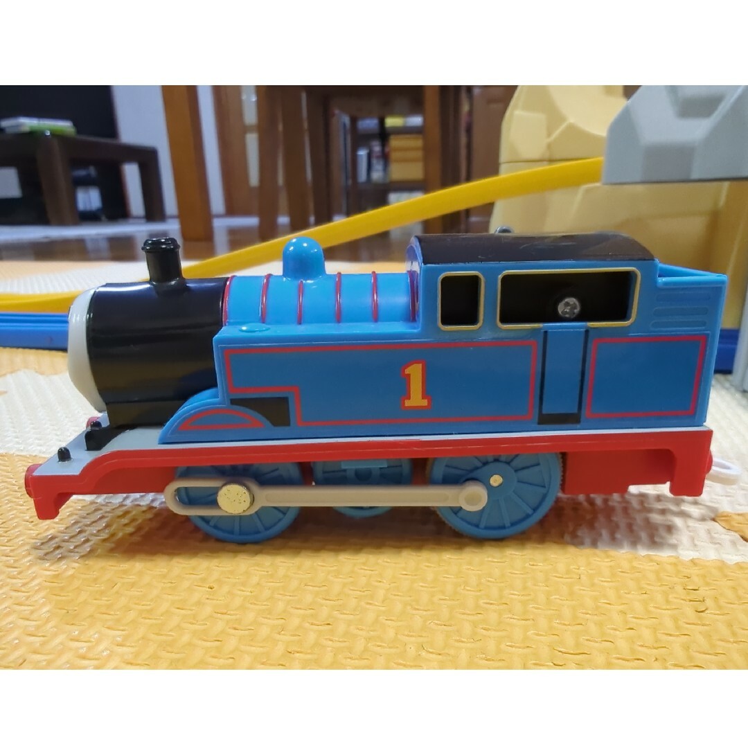 TOMMY(トミー)のにげろ！トーマス！ボルダーのゴロゴロ山セット キッズ/ベビー/マタニティのおもちゃ(電車のおもちゃ/車)の商品写真